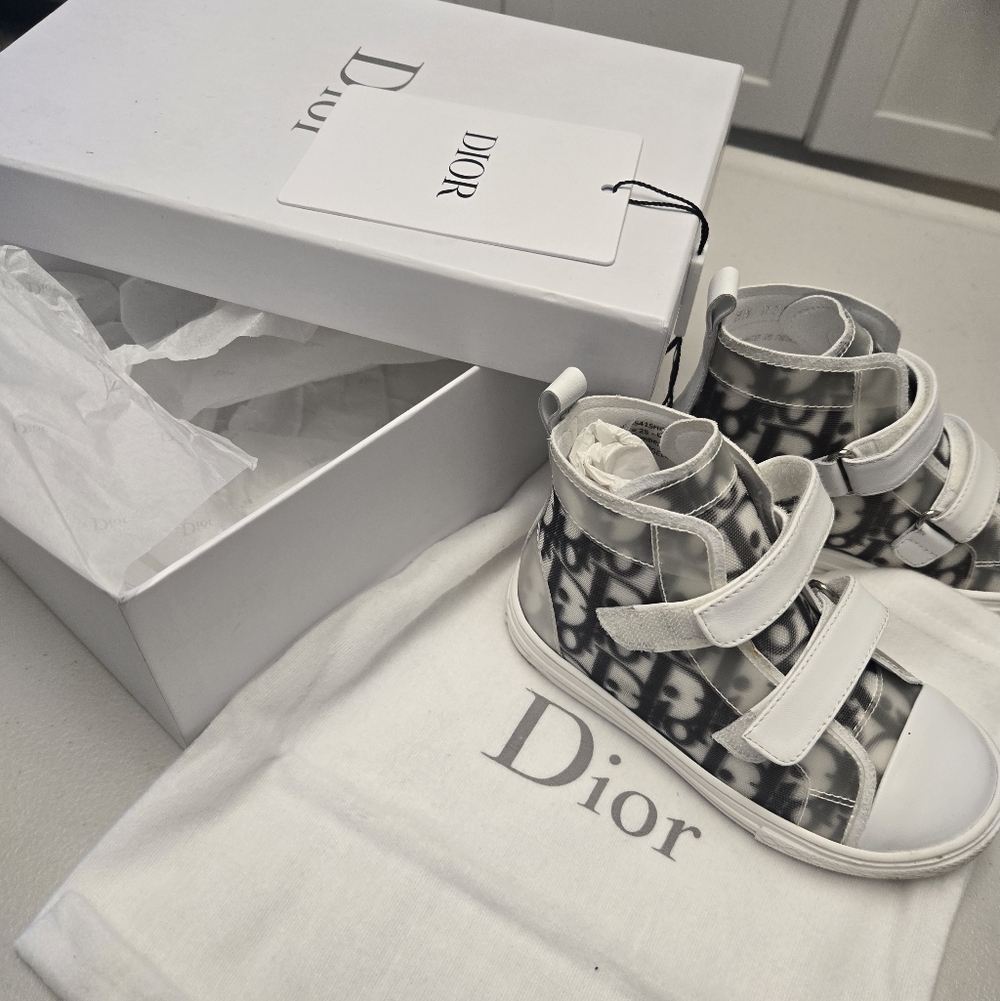 Kids DIOR sneakers EU Size 25 = US 8